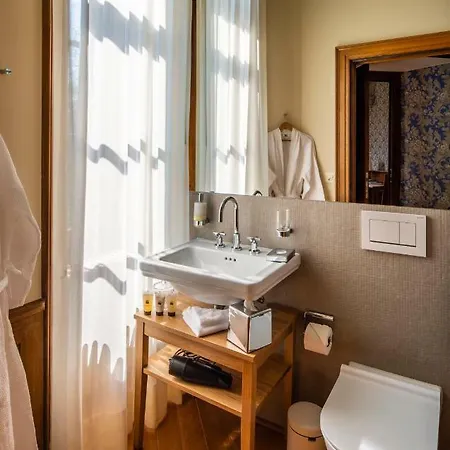 ホテル Schloss Schadau - Swiss Historic 3*