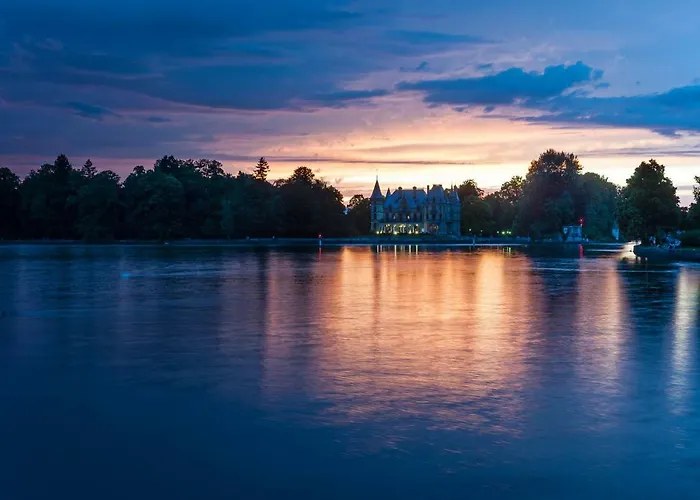 Schloss Schadau - Swiss Historic Hotel 3*
