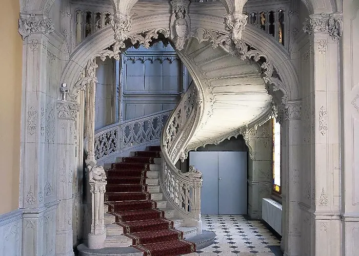 Hotel Schloss Schadau - Swiss Historic