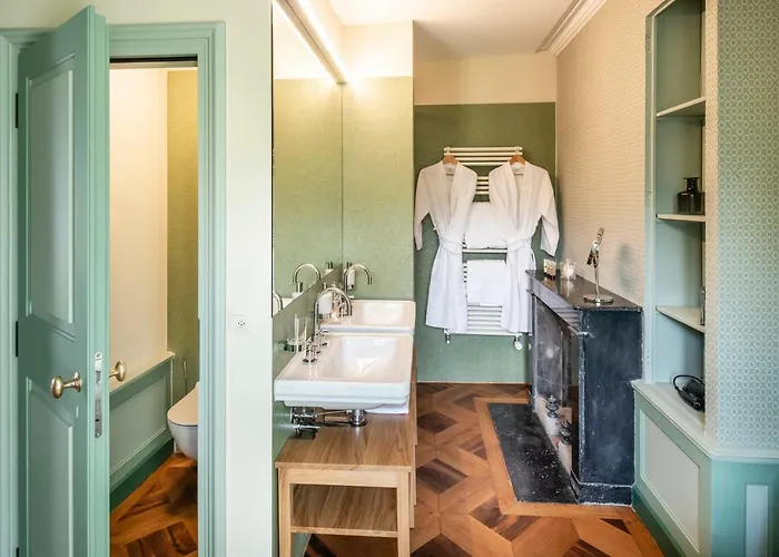 Hotel Schloss Schadau - Swiss Historic