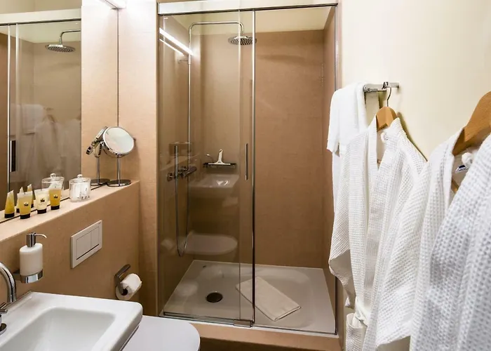 Schloss Schadau - Swiss Historic Hotel 3*