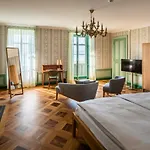 Schloss Schadau - Swiss Historic Hotel