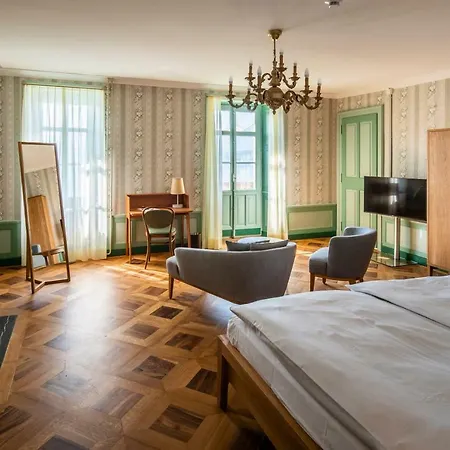 Schloss Schadau - Swiss Historic 호텔